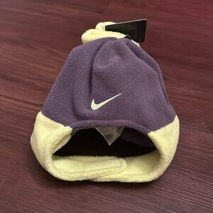 12-24month Nike 2 piece hat & mitts